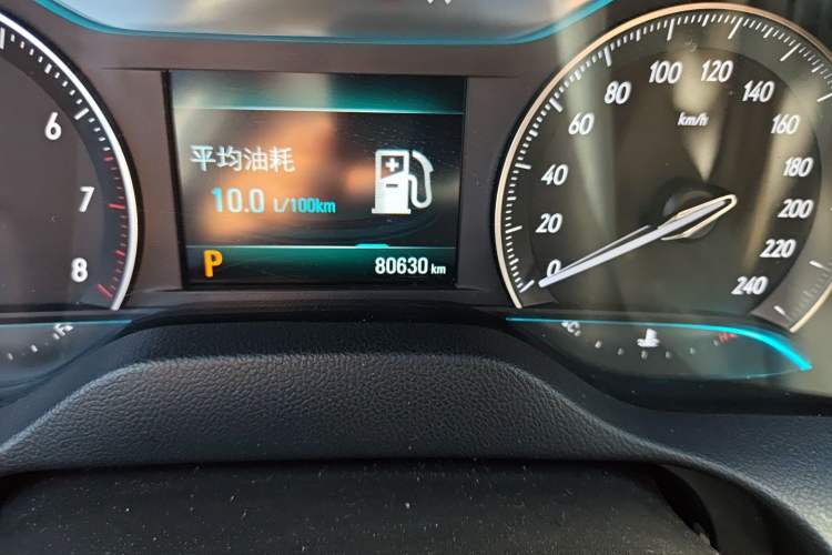 Used Buick GT 2019 15T Dual-Clutch Connected Elite Model China VI Odometer Close Up