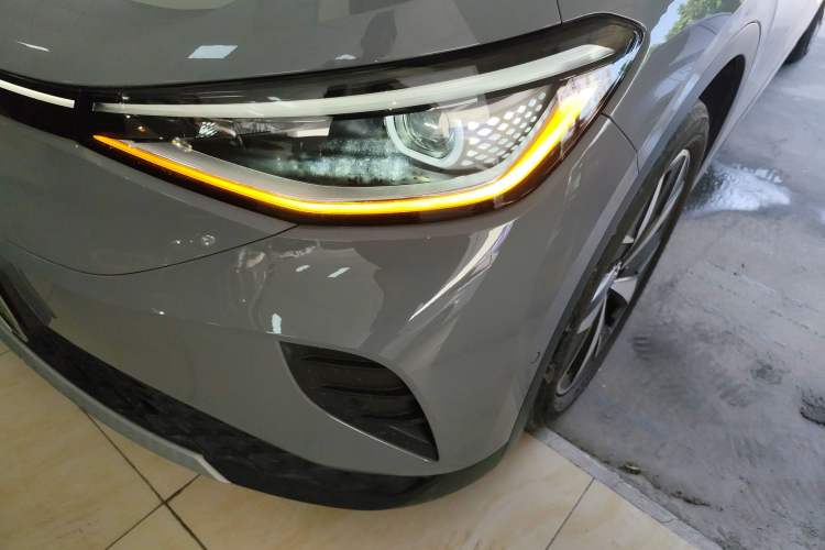 Used Volkswagen ID.4 CROZZ 2022 Long-Range PRO Edition Left Front Headlight