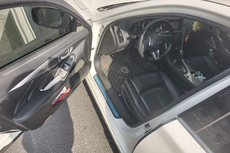 Used Infiniti Q50L 2018 2.0T Enjoyment Edition China V standard
