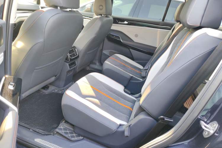 Used Volkswagen ID.6 CROZZ 2022 Long-Range PRO Edition