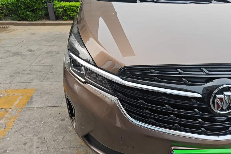 Used Buick GL8 2020 Land Business Class 652T Premium Model Right Front Headlight