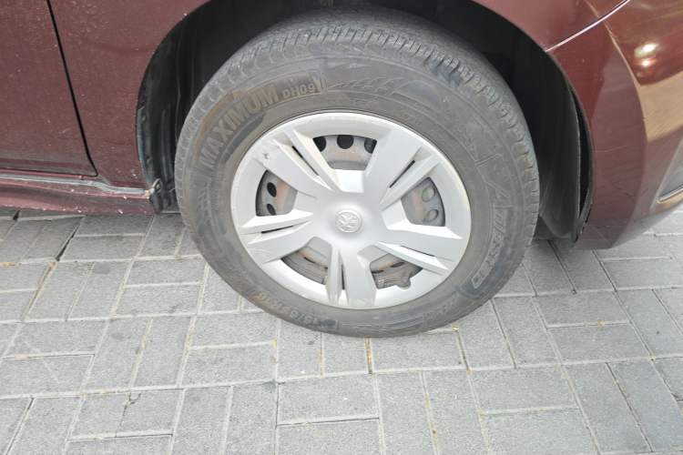 Used Venucia T70 2015 1.6L Manual Ruixing Edition
