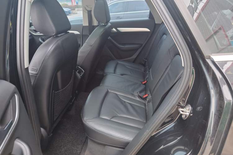 Used Audi Q3 2015 35 TFSI Comfort Model