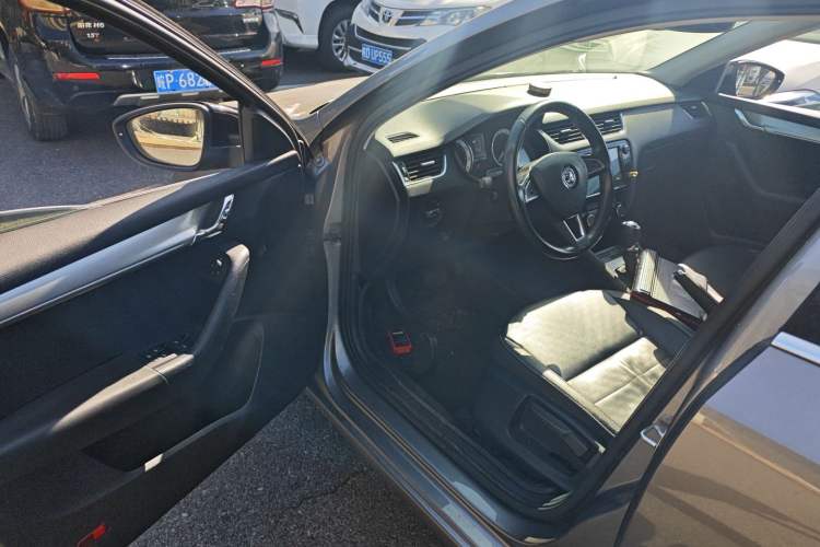 Used Skoda Octavia 2018 TSI280 DSG Luxury Edition
