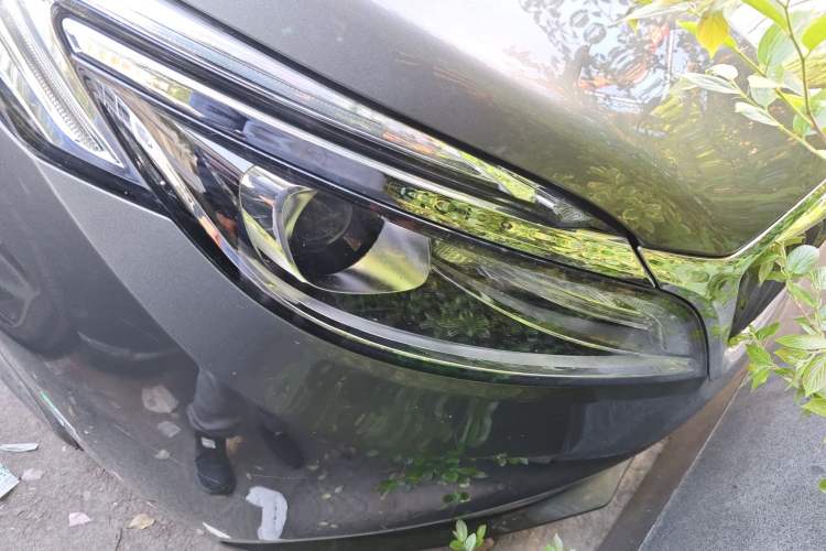 Used Buick GL8 2017 ES 28T Comfort Model China V Standard Right Front Headlight