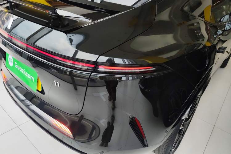 Used Avatr 11 2025 Year Updated Max Extended-Range Version