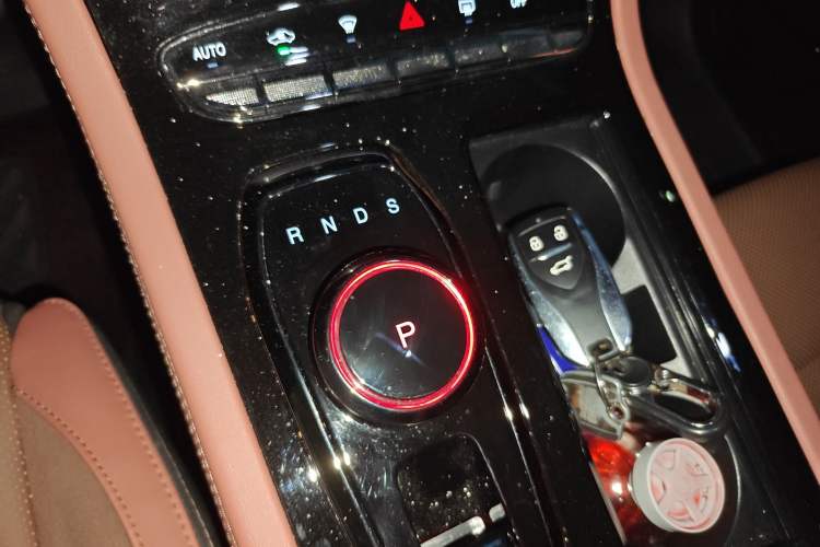 Used Skyworth EV6 2022 620 Smart Edition Gear Lever