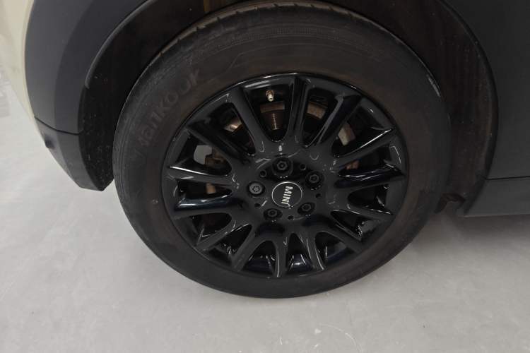 Used MINI MINI 2021 1.5T COOPER Classic Edition