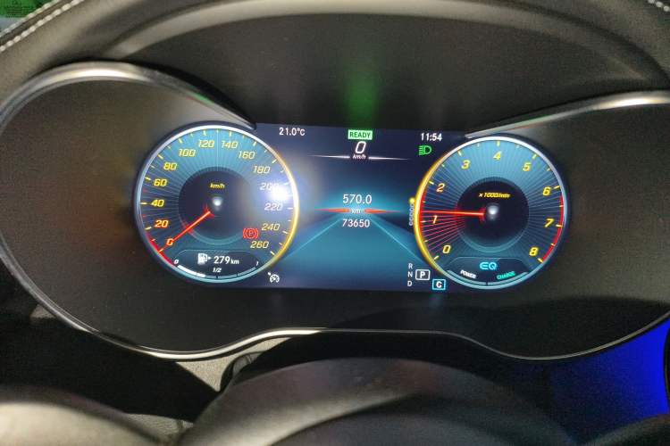 Used Mercedes-Benz C-Class 2021 C 260 L Sport Edition Star Collection Odometer Close Up