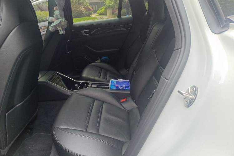 Used Porsche Panamera 2017 Panamera 3.0T Left Rear Seat