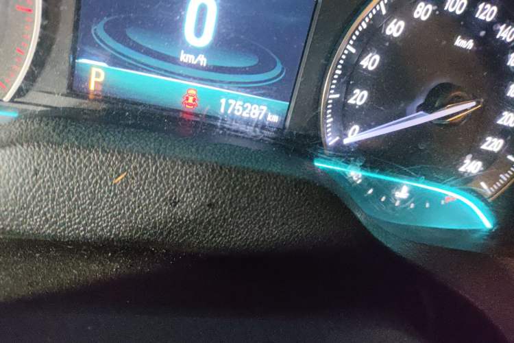 Used Buick GT 2015 15N Automatic Elite Version