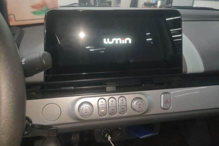 Used CHANGAN NEVO Lumin 2024 205km Launch Edition Audio And AC Panel