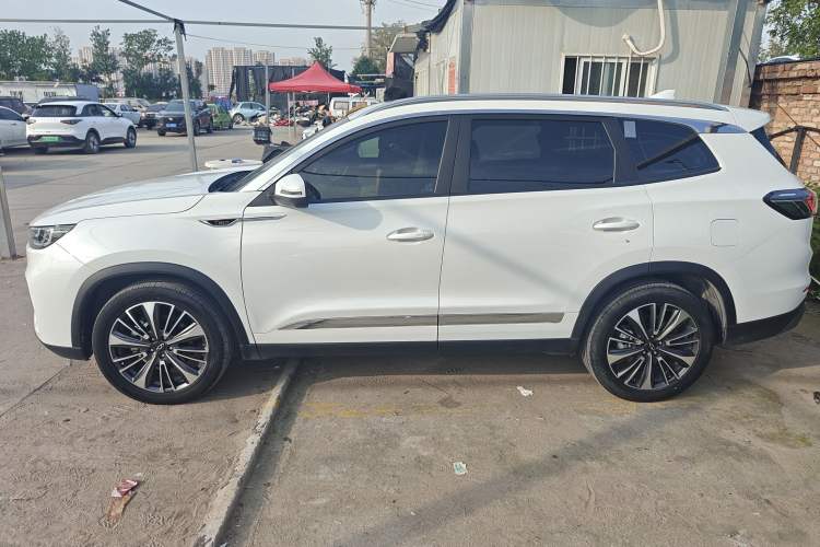 Used Chery Tiggo 8 PLUS 2024 Champion Edition 290TGDI DCT Deluxe Version 5-Seater
