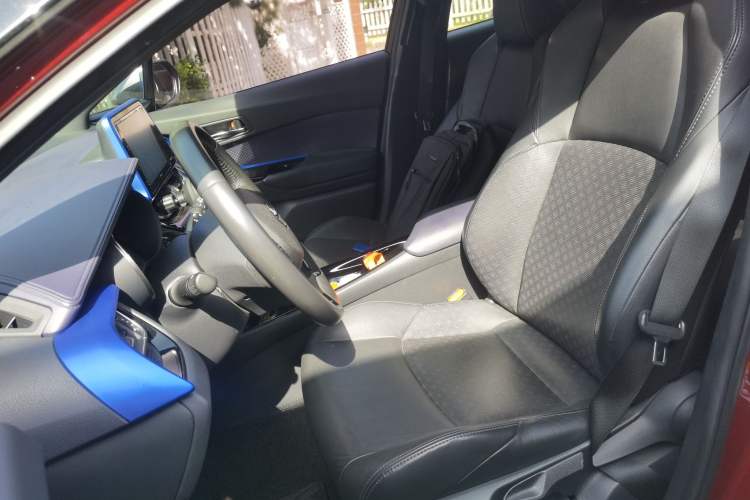 Used Toyota IZOA 2018 2.0L Yichi Edition China V Standard Left Front Seat