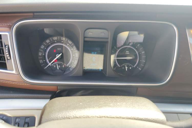 Used Buick GL8 2017 25S Luxury Version China V Standard