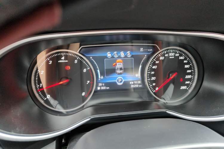 Used Hongqi H5 2022 Classic Model Facelift 1.5T DCT Qiyun Edition Instrument Cluster