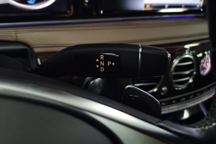 Used Mercedes-Benz S-Class 2016 S 320 L Business Model