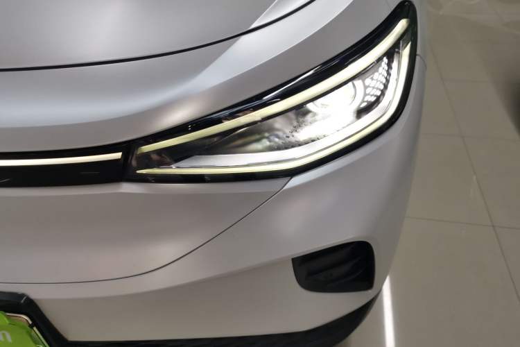 Used Volkswagen ID.4 CROZZ 2021 Long-Range PRO Two-Wheel Drive Version Left Front Headlight