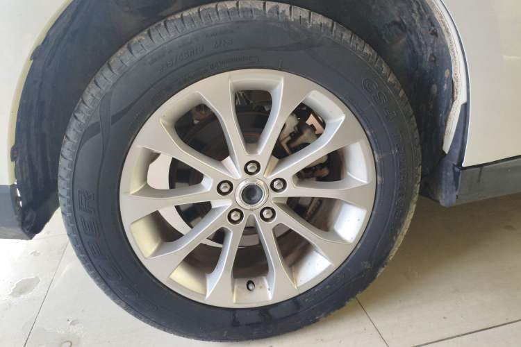 Used Haval H2 2018 Blue-Label 1.5T Dual-Clutch Two-Wheel-Drive Luxury Model
