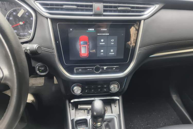 Used Roewe RX3 2018 1.6L CVT Internet Smart Edition Audio And AC Panel