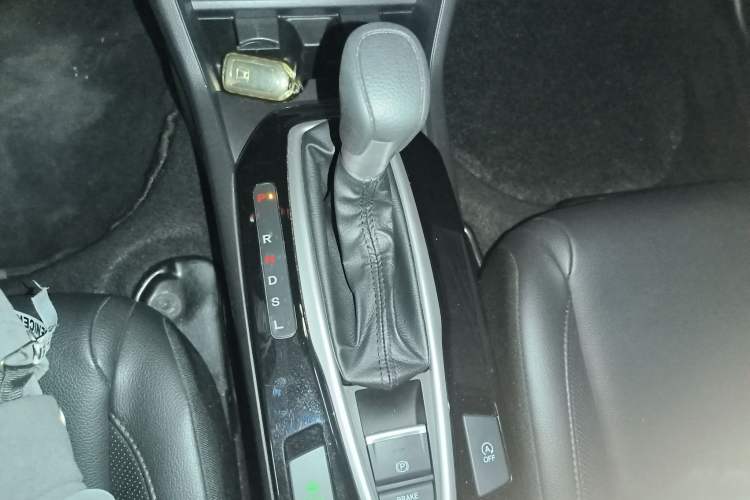 Used Honda Envix 2022 180TURBO CVT Comfort Version Gear Lever