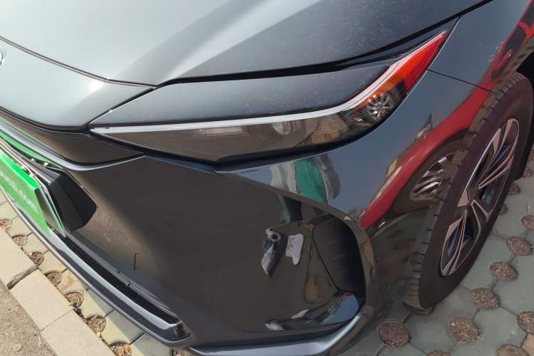 Used Toyota BZ 4X 2024 615 PRO Edition Left Front Headlight