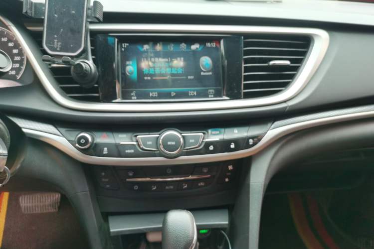 Used Buick GT 2019 18T Automatic Connected Elite Model China VI Standard Audio And AC Panel