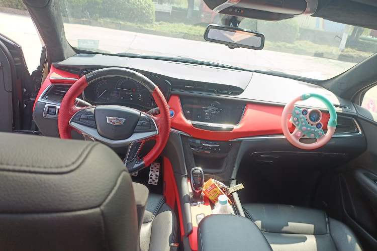 Used Cadillac XT5 2018 28E Four-Wheel Drive Tech Version
