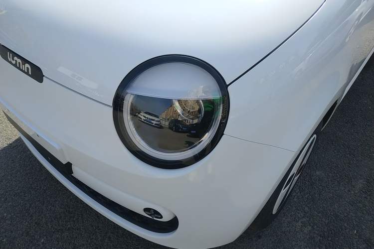 Used CHANGAN NEVO Lumin 2026 Model Treasure Edition 205km Passionate Beige Ningde Left Front Headlight