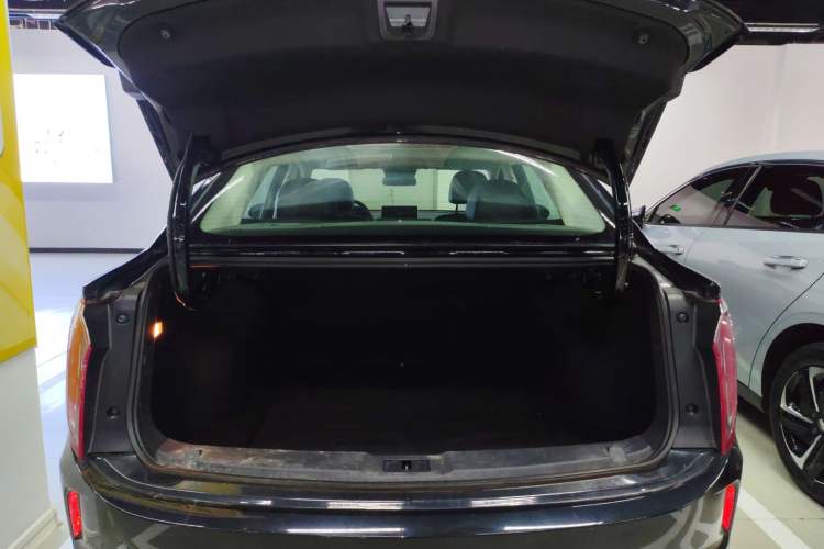 Used Hongqi E-QM5 2022 431 km Battery-Swap Enjoyment Version
