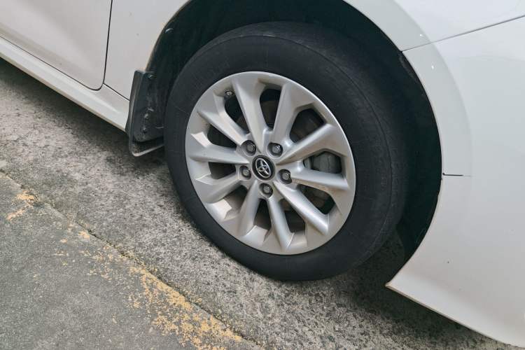 Used Toyota Corolla 2022 Dual-Motor 1.8L E-CVT Pioneer Edition Right Front Wheel Hub