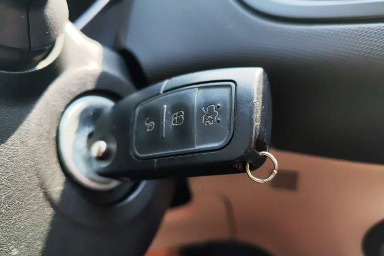 Used Ford Fiesta 2013 Sedan 1.5L Automatic Fashion Edition