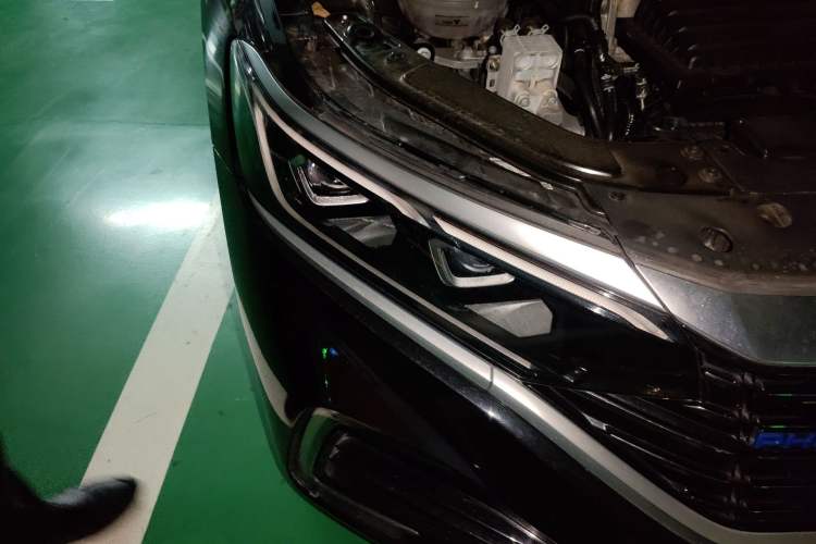 Used Volkswagen Passat New Energy 2022 430 PHEV Hybrid Luxury Edition Right Front Headlight