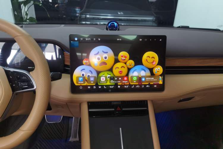 Used Hima AITO M7 2024 1.5T Intelligent Drive Rear-Drive Ultra Version 5 Seats Audio And AC Panel