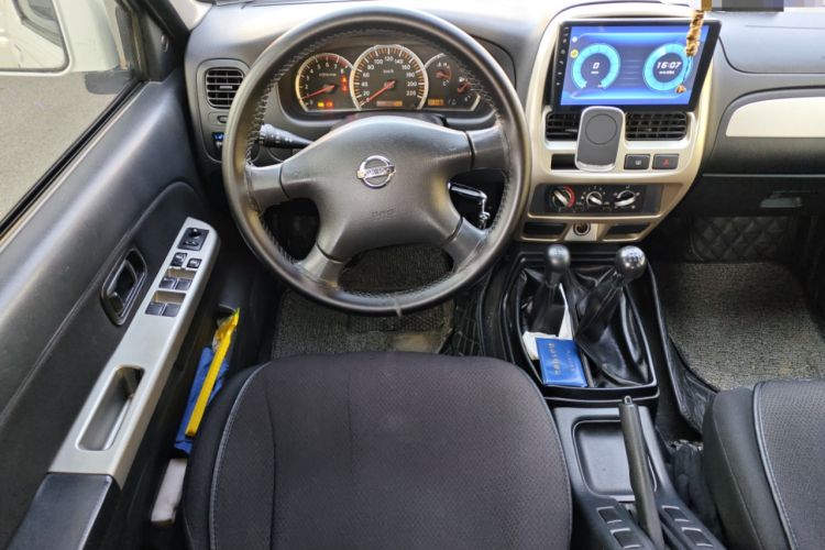 Used Nissan Paladin 2008 2.4L 4x4 Standard Edition Steering Wheel