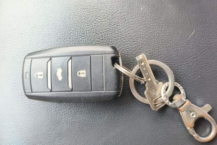 Used CHANGAN Raeton 2013 1.8T Automatic Flagship Model China IV Standard