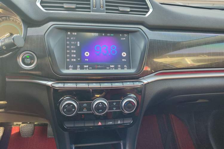 Used Haval H2 2017 Blue Label 1.5T Manual Two-Wheel Drive Luxury Model
