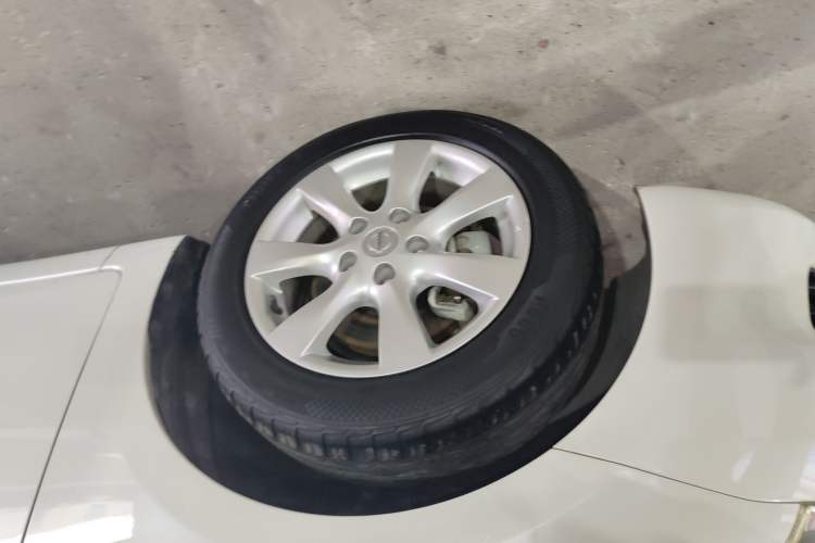 Used Nissan Tiida 2011 1.6L CVT Smart Version