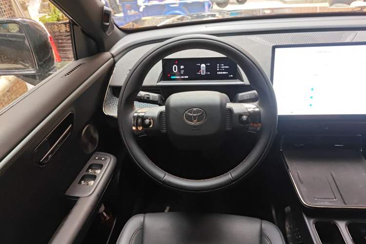 Used Toyota BZ 3X 2025 520 Pro+ LiDAR Edition Steering Wheel
