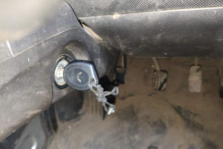 Used Wuling Rongguang 2014 1.2L S Base Model
