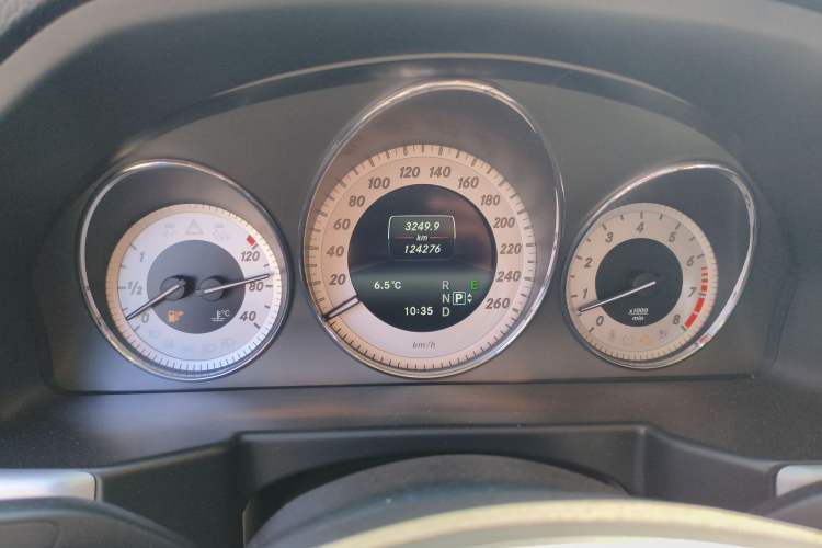 Used Mercedes-Benz GLK-Class 2013 GLK 300 4MATIC Dynamic Sunroof Model Instrument Cluster