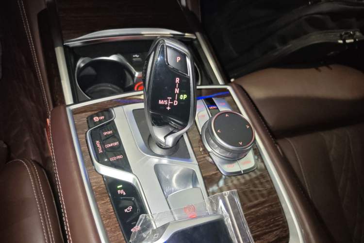 Used BMW 7 Series 2019 740Li Luxury Edition with Premium Package
