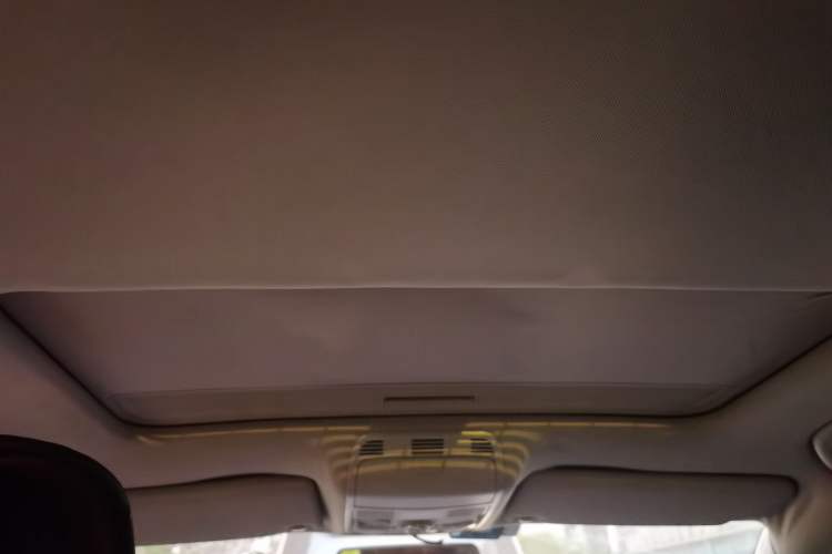 Used Volkswagen Magotan 2013 1.8TSI Luxury Model Headliner