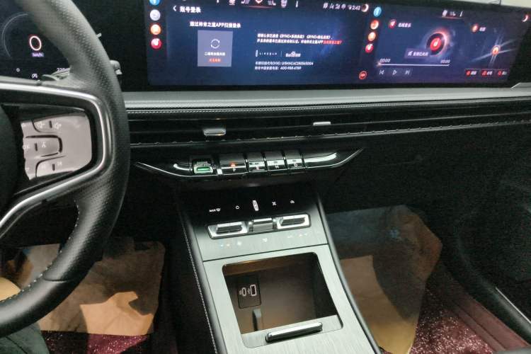 Used Lincoln Corsair 2024 2.0T Two-Wheel Drive Deluxe Edition
