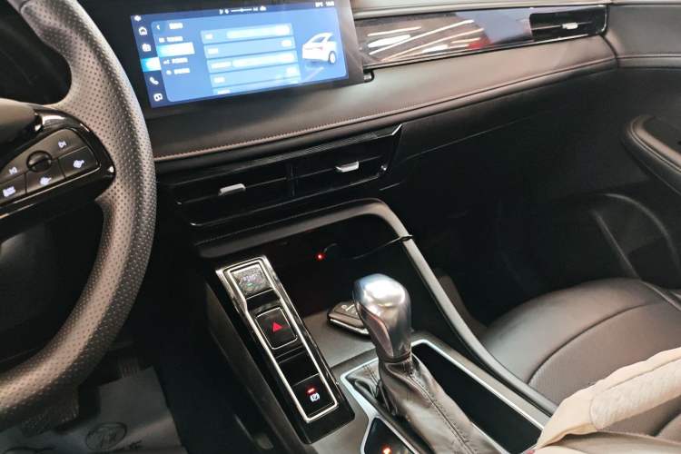 Used Roewe i5 2023 1.5L CVT Luxury Edition