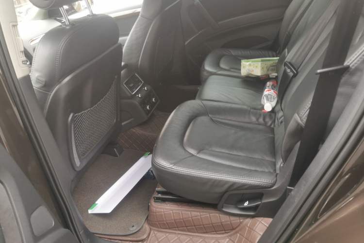 Used Audi Q7 2014 35 TFSI Sport Edition Left Rear Seat