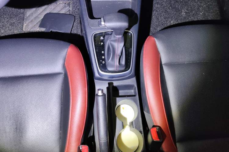 Used Kia KX Cross 2017 1.4L AT GLS