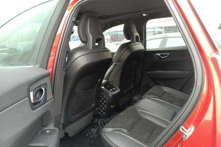 Used Volvo XC60 2018 T5 4x4 Zhiya Sport Edition