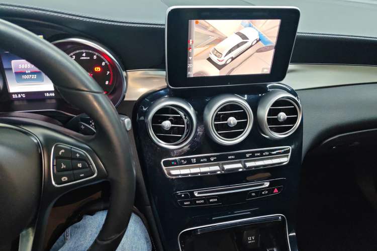 Used Mercedes-Benz GLC 2019 GLC 200 L 4MATIC Audio And AC Panel