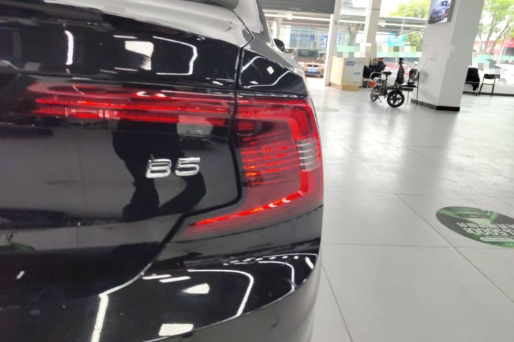 Used Volvo S90 2024 B5 Zhiyi Luxury Edition

